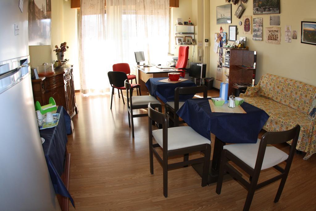 Rooms2Rent Reggio di Calabria Bagian luar foto