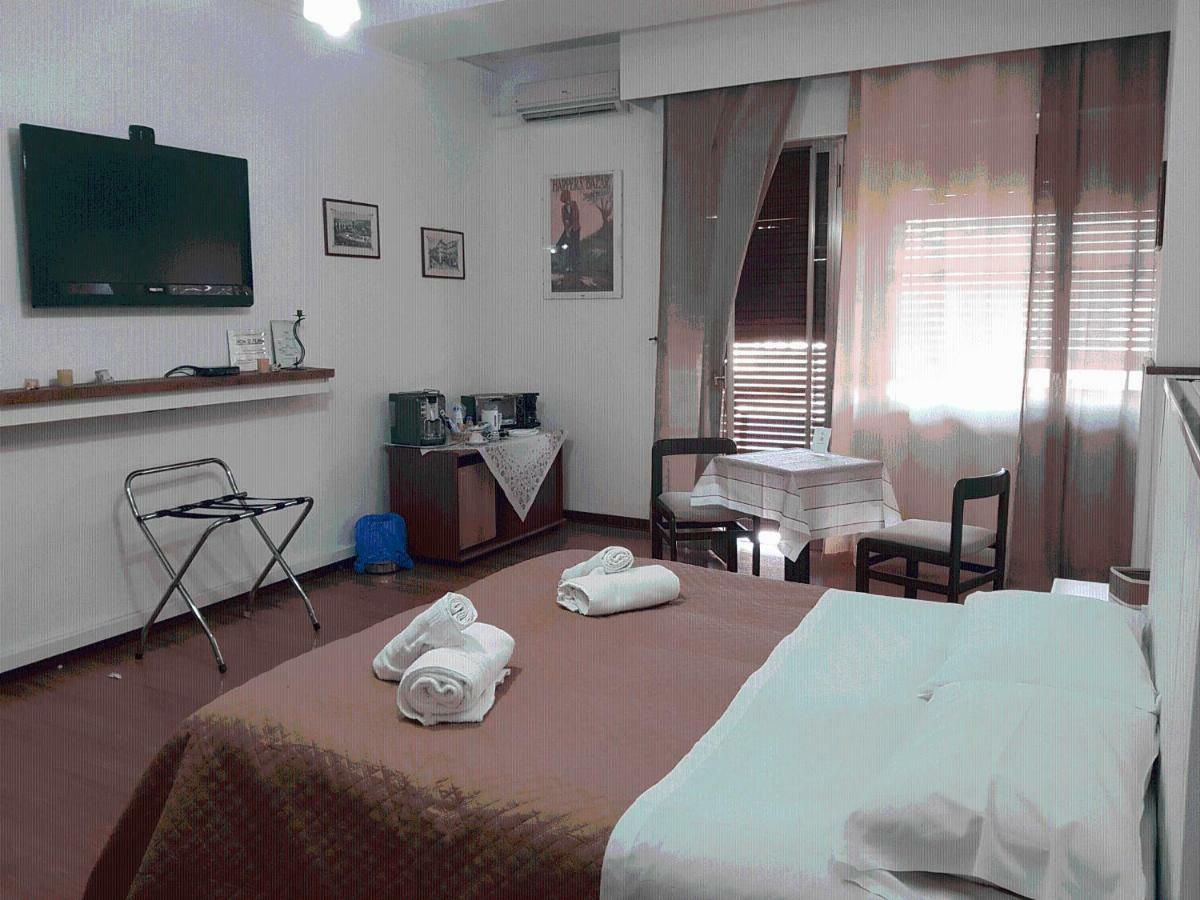 Rooms2Rent Reggio di Calabria Bagian luar foto