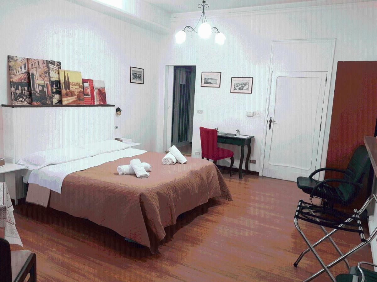 Rooms2Rent Reggio di Calabria Bagian luar foto