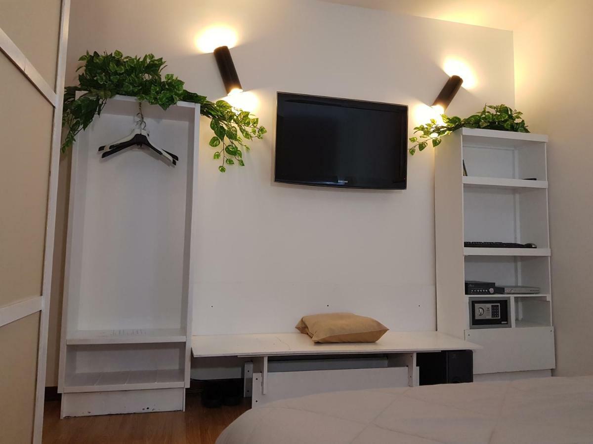 Rooms2Rent Reggio di Calabria Bagian luar foto