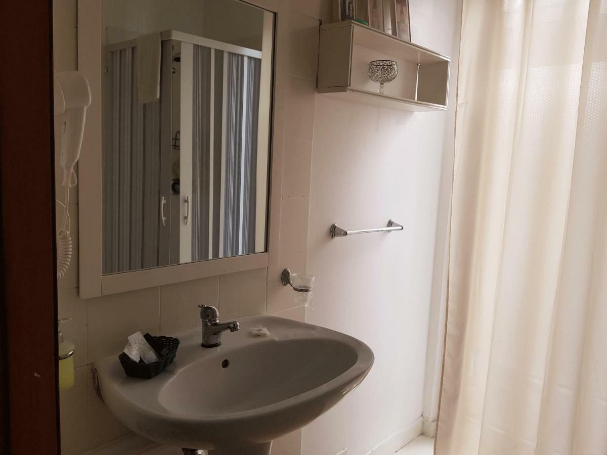 Rooms2Rent Reggio di Calabria Bagian luar foto
