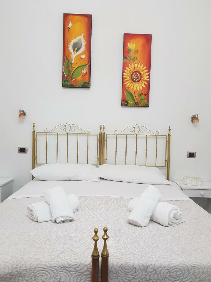 Rooms2Rent Reggio di Calabria Bagian luar foto