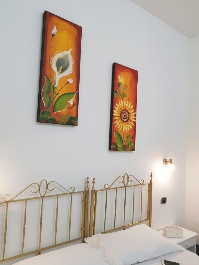 Rooms2Rent Reggio di Calabria Bagian luar foto