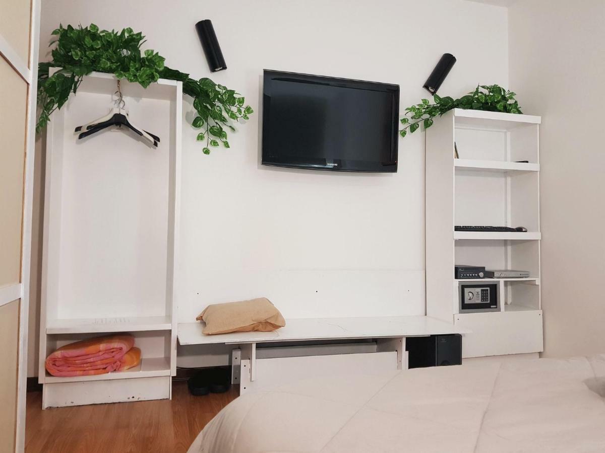 Rooms2Rent Reggio di Calabria Bagian luar foto